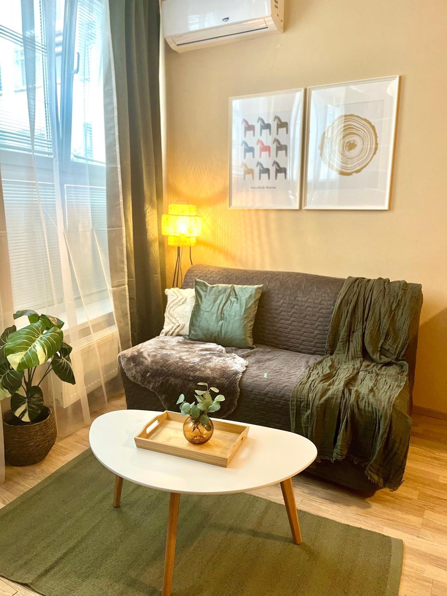 Apartment Jenny - Old Town, Free Private Parking, Ac Братислава Экстерьер фото